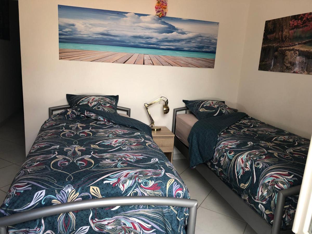 La Petalerie Apartment เอแปร์เน ภายนอก รูปภาพ