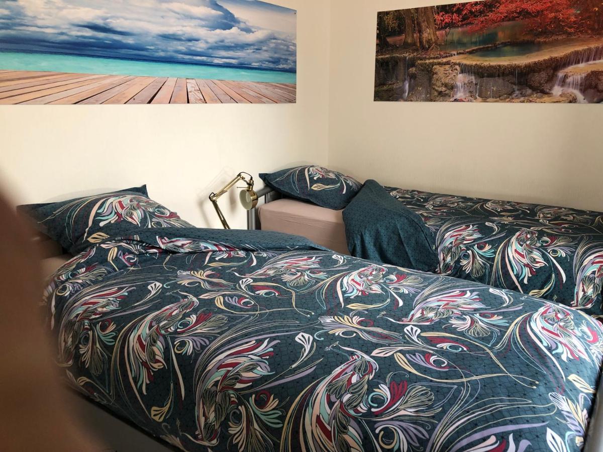 La Petalerie Apartment เอแปร์เน ภายนอก รูปภาพ