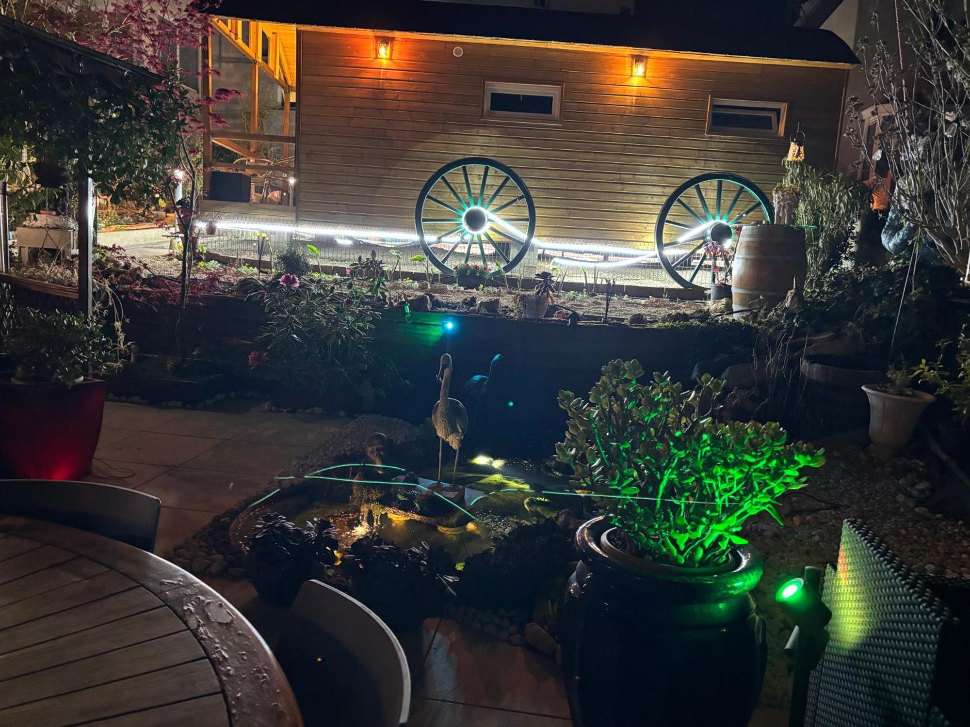La Petalerie Apartment เอแปร์เน ภายนอก รูปภาพ